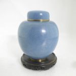 599 8655 VASE AND COVER